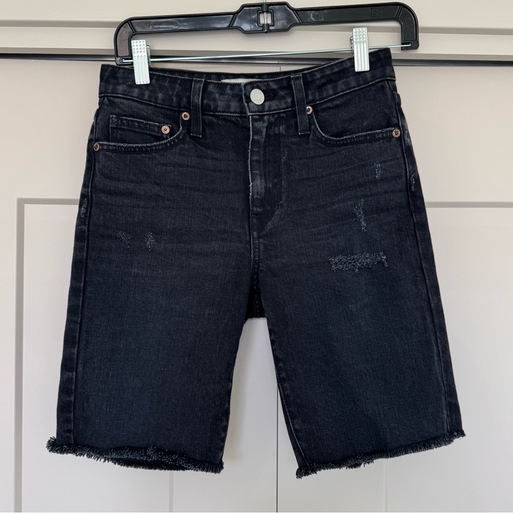 Trave Denim Shorts size 25